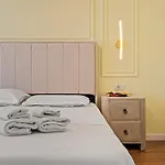 De Lux Moghioros Park Apartamento *