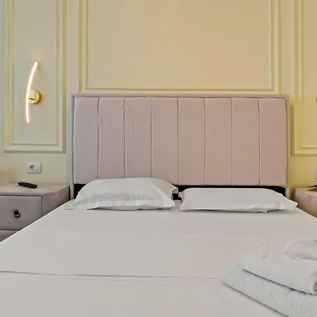 Apartment De Lux Moghioros Park Bukarest