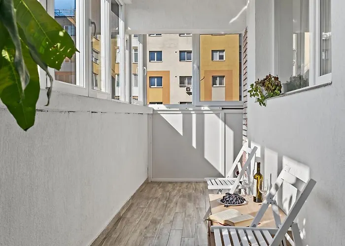Apartment De Lux Moghioros Park