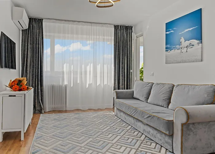 De Lux Moghioros Park Bucureşti